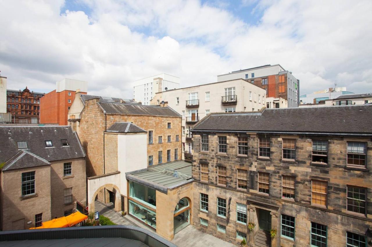 1 Bedroom Flat In The Heart Of Merchant City Glasgow Esterno foto